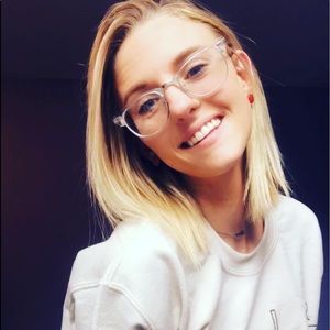 Meet your Posher, Brooke